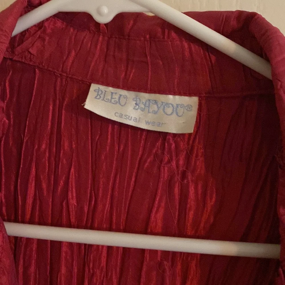 Red jacket 2x - Picture 2 of 2